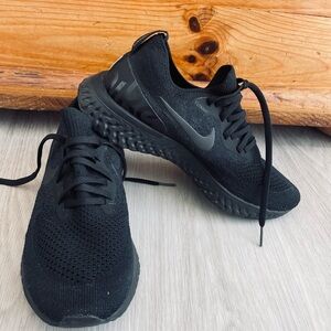 New Nike Epic React Flyknit Black Running Shoes unisex limited edition